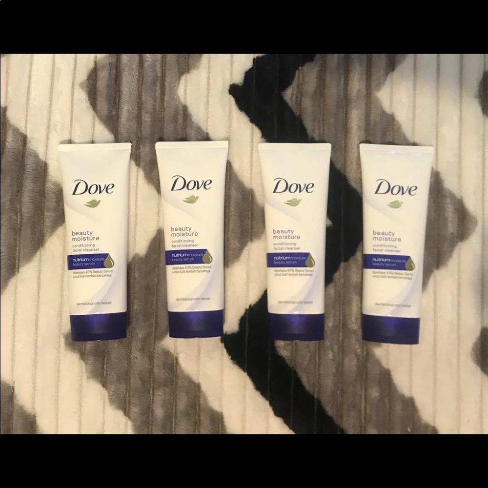 Dove Beauty Moisture Face Wash